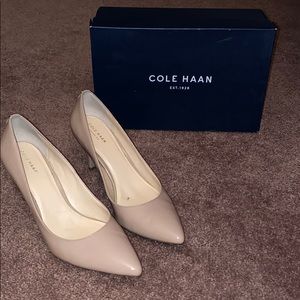 Like New! Cole Haan heels with box